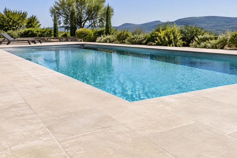 Plage de piscine
