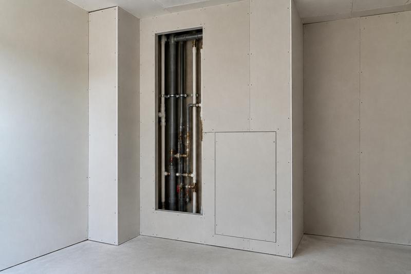 Habillage mur technique