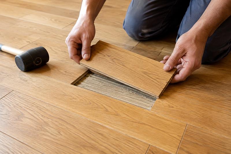 Réparation lame parquet